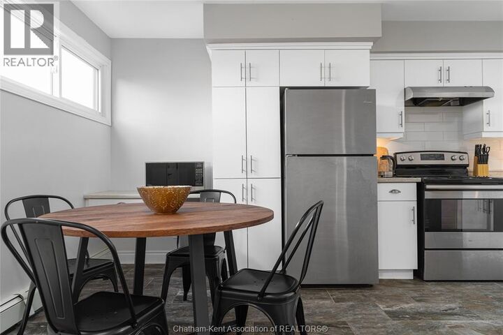Property Photo:  200 Emma Street 12  ON N7L 1B3 