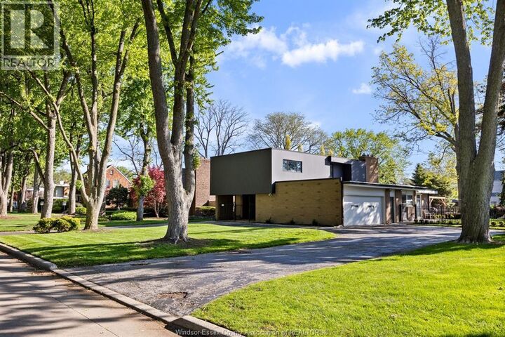 Property Photo:  3760 Victoria Boulevard  ON N9E 3L8 