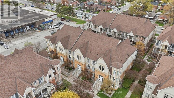Property Photo:  11 Pine Street 15  ON M9N 0A6 
