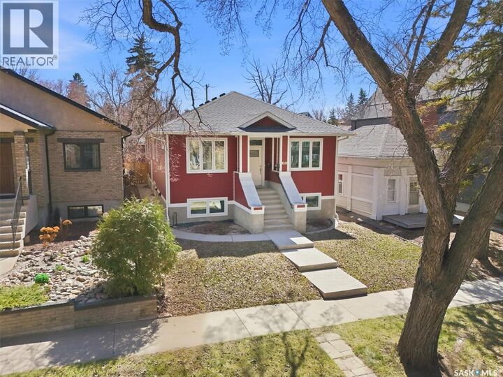 Property Photo:  1024 Temperance Street  SK S7N 0N6 