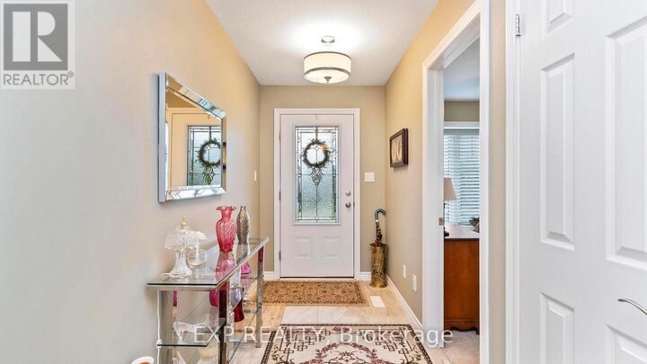 Property Photo:  2100 Denview Avenue 14  ON N6G 0J5 
