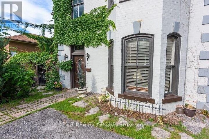 Property Photo:  11 Isabel Street  ON K8P 3N4 