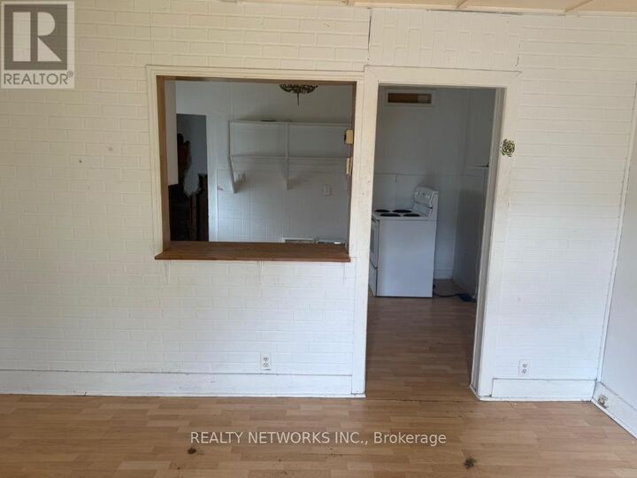 Property Photo:  214 Montgomery Avenue  ON P4N 3G8 