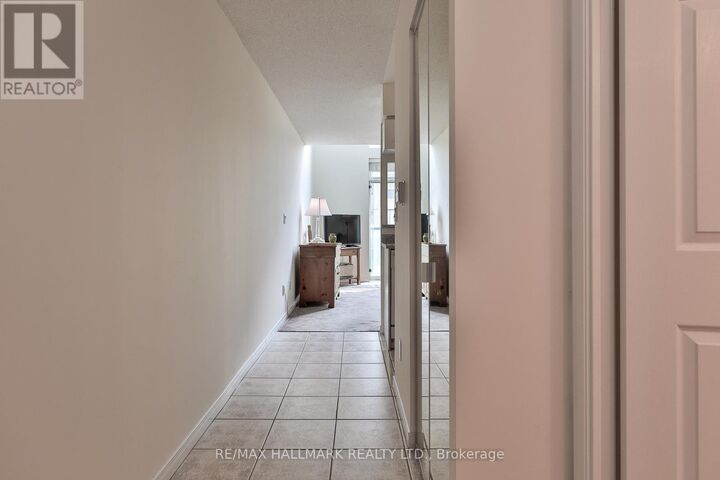 Property Photo:  109 Front Street East 528  ON M5A 4P7 