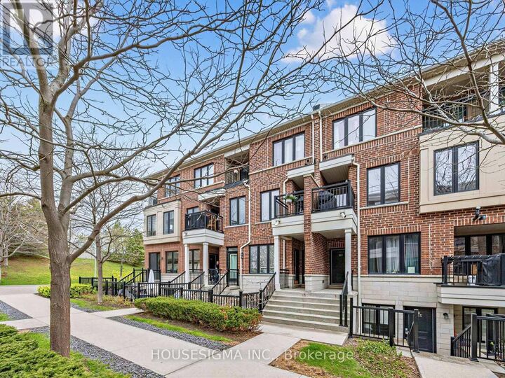 Property Photo:  40 Carnation Avenue 122  ON M8V 0B8 
