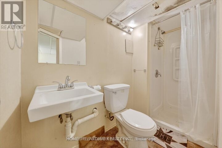 Property Photo:  146 Oriole Street  ON L1H 6Y6 