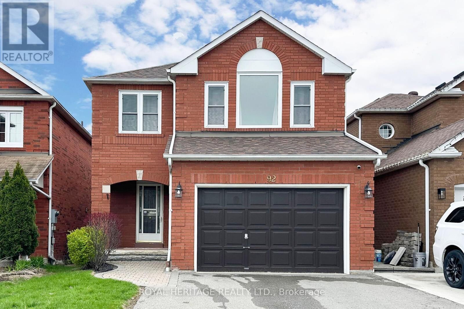 Property Photo:  92 Booth Crescent  ON L1Z 1H7 