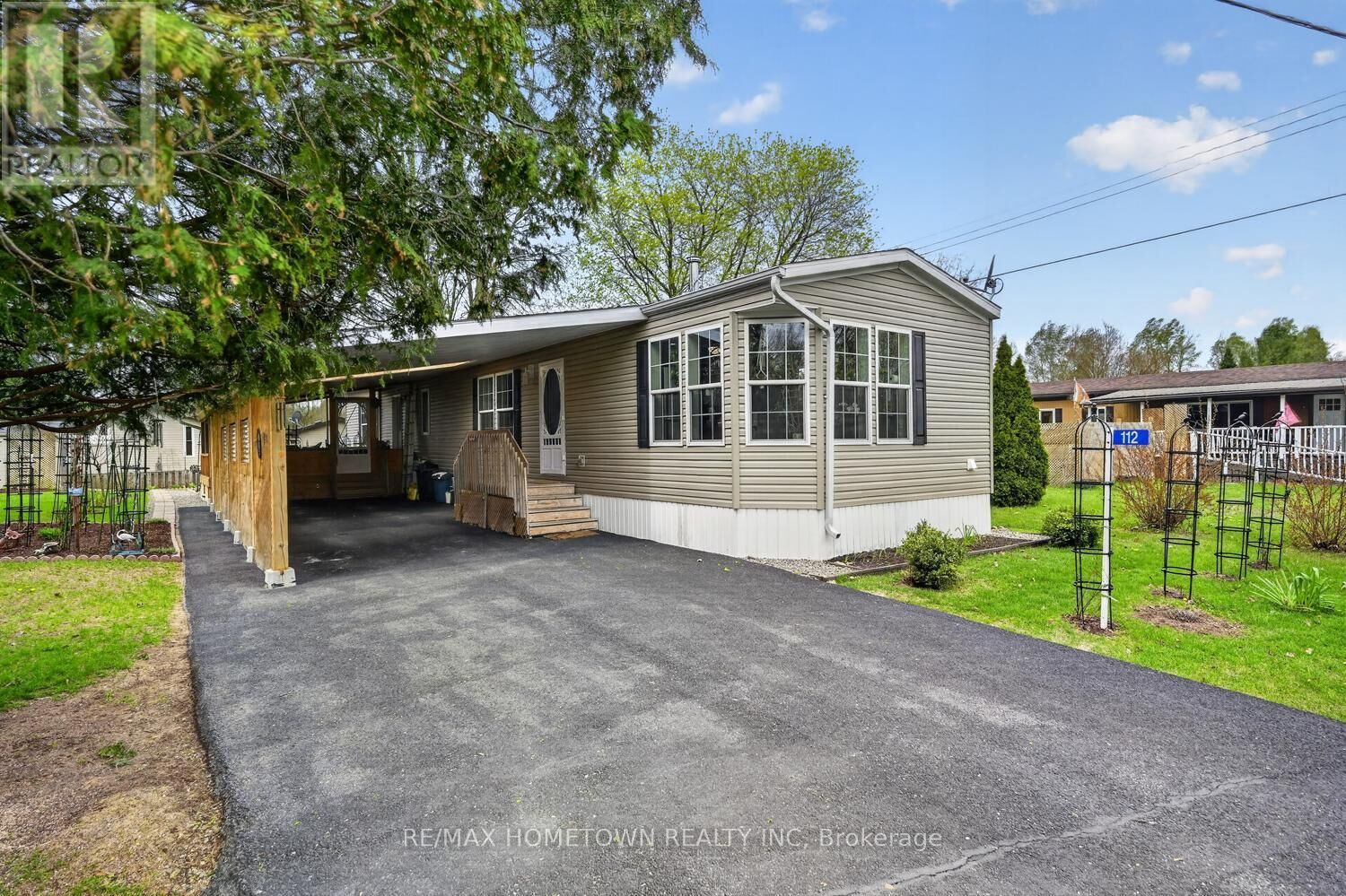 Property Photo:  112 Hutt Road  ON K0G 1R0 