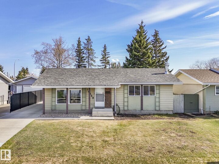 Property Photo:  10629 167A Avenue NW  AB T5X 2Y9 