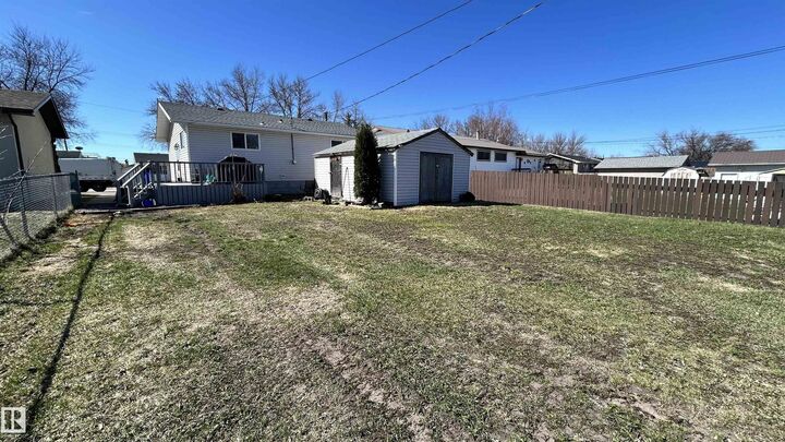 Property Photo:  5411 51 Avenue  AB T9N 1Z9 