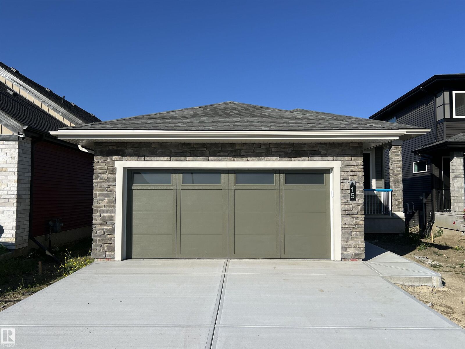 Property Photo: 15 Norwyck Way AB T7X 3G5