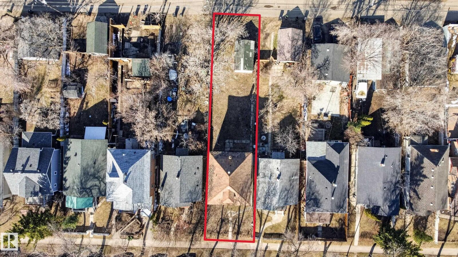 Property Photo:  11226 97 Street NW  AB T5G 1X1 