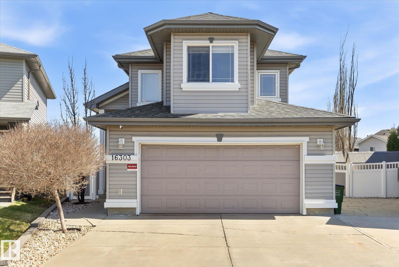 Property Photo:  16303 37 Street NW  AB T5Y 0H9 