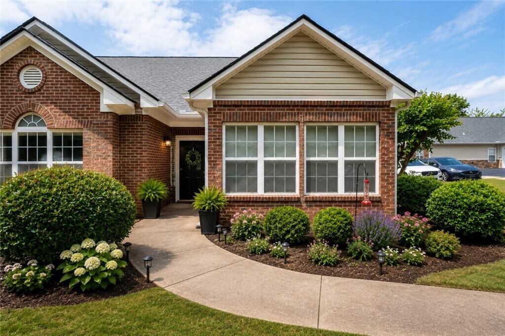 Property Photo:  3732 Villa Springs Circle  GA 30127 