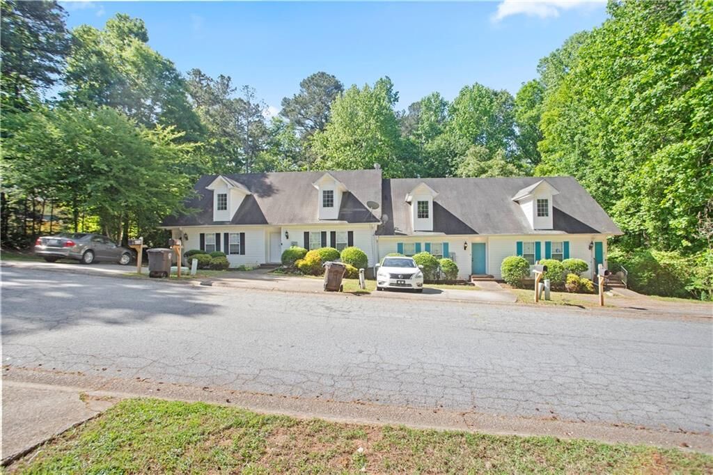 Property Photo:  6712 Lakewood Drive  GA 30135 
