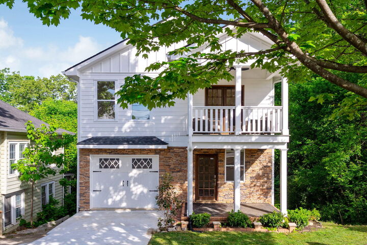 Property Photo: 919 Forest Avenue TN 37405