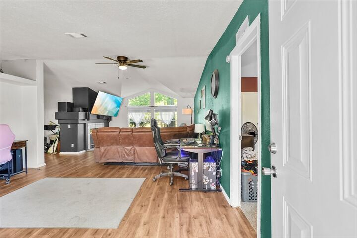 Property Photo: 1067 NW Oak Street GA 31331