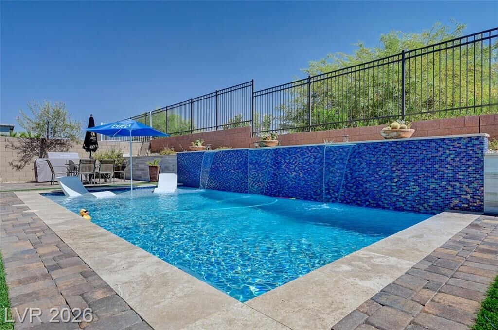 Property Photo:  33 Reverie Heights Avenue  NV 89011 