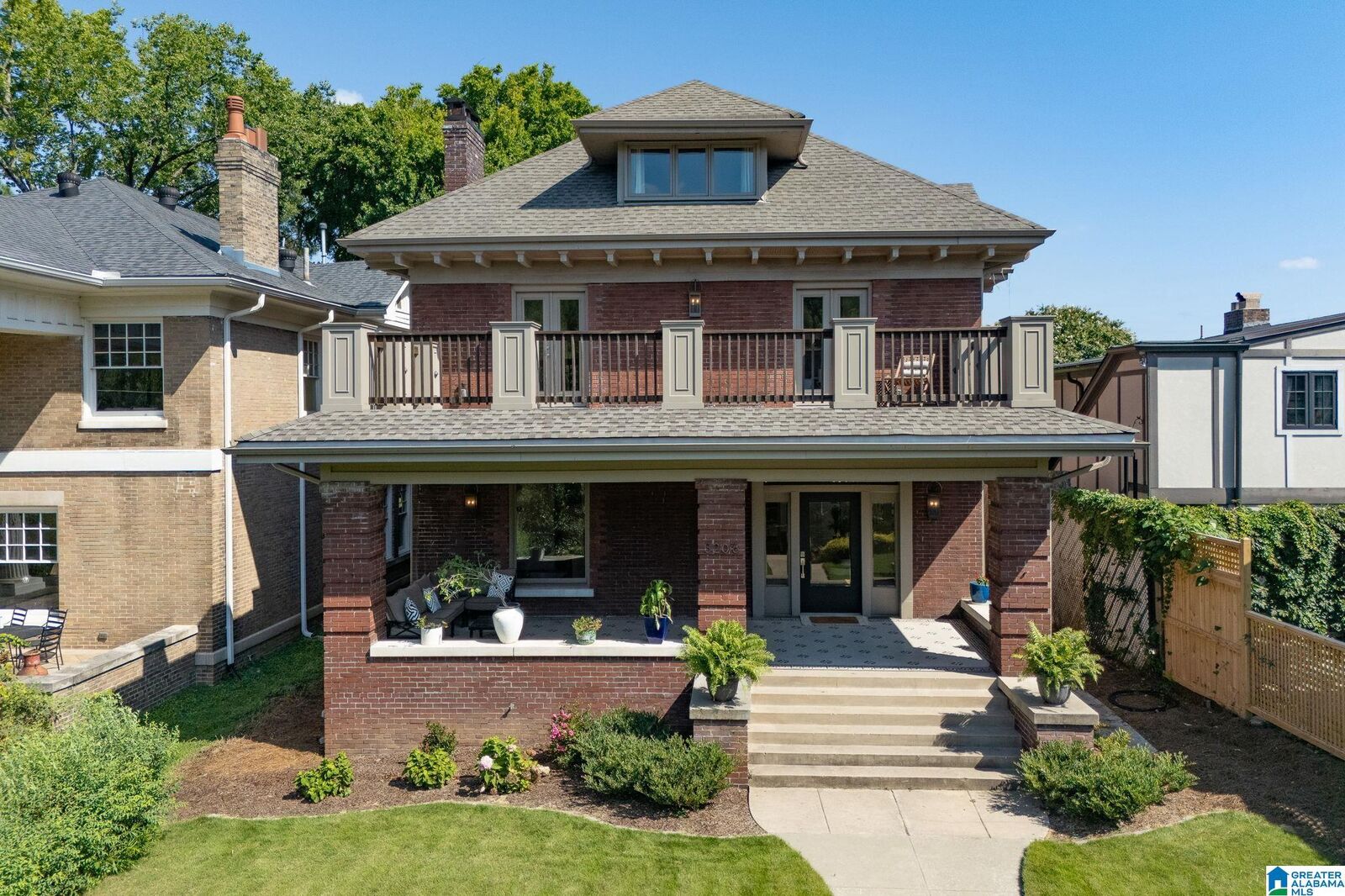Property Photo:  3206 Cliff Road  AL 35205 