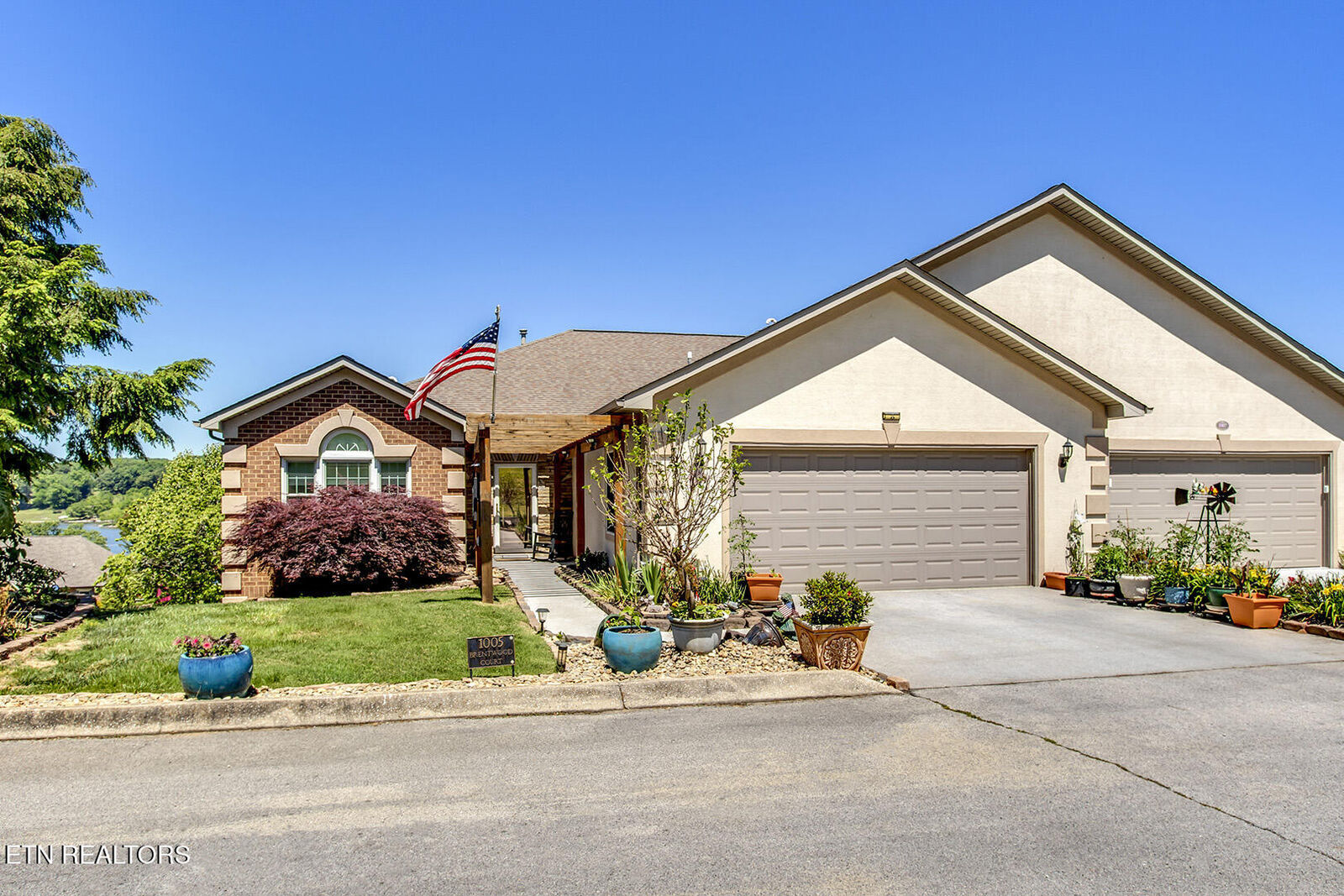 Property Photo:  1005 Brentwood Court  TN 37763 