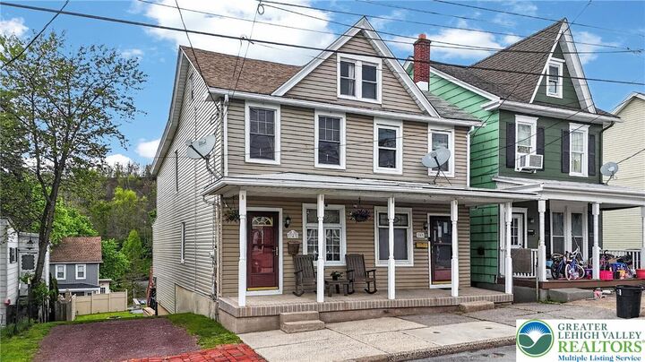 Property Photo: 347 Union Street PA 18252