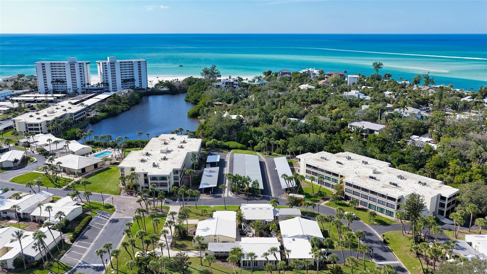 Property Photo:  206 Hourglass Way V10  FL 34242 