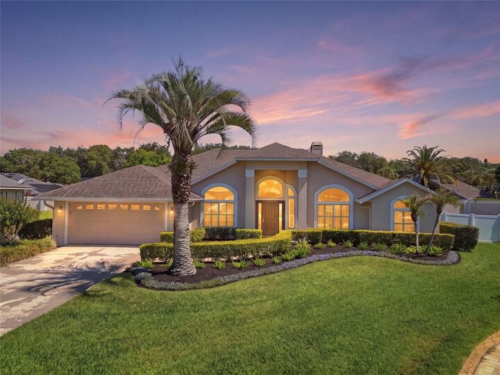 Property Photo:  1101 Cirrus Court  FL 32835 