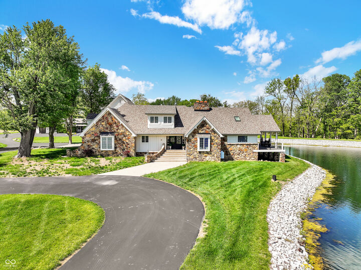 Property Photo: 3274 E 700 N IN 46184