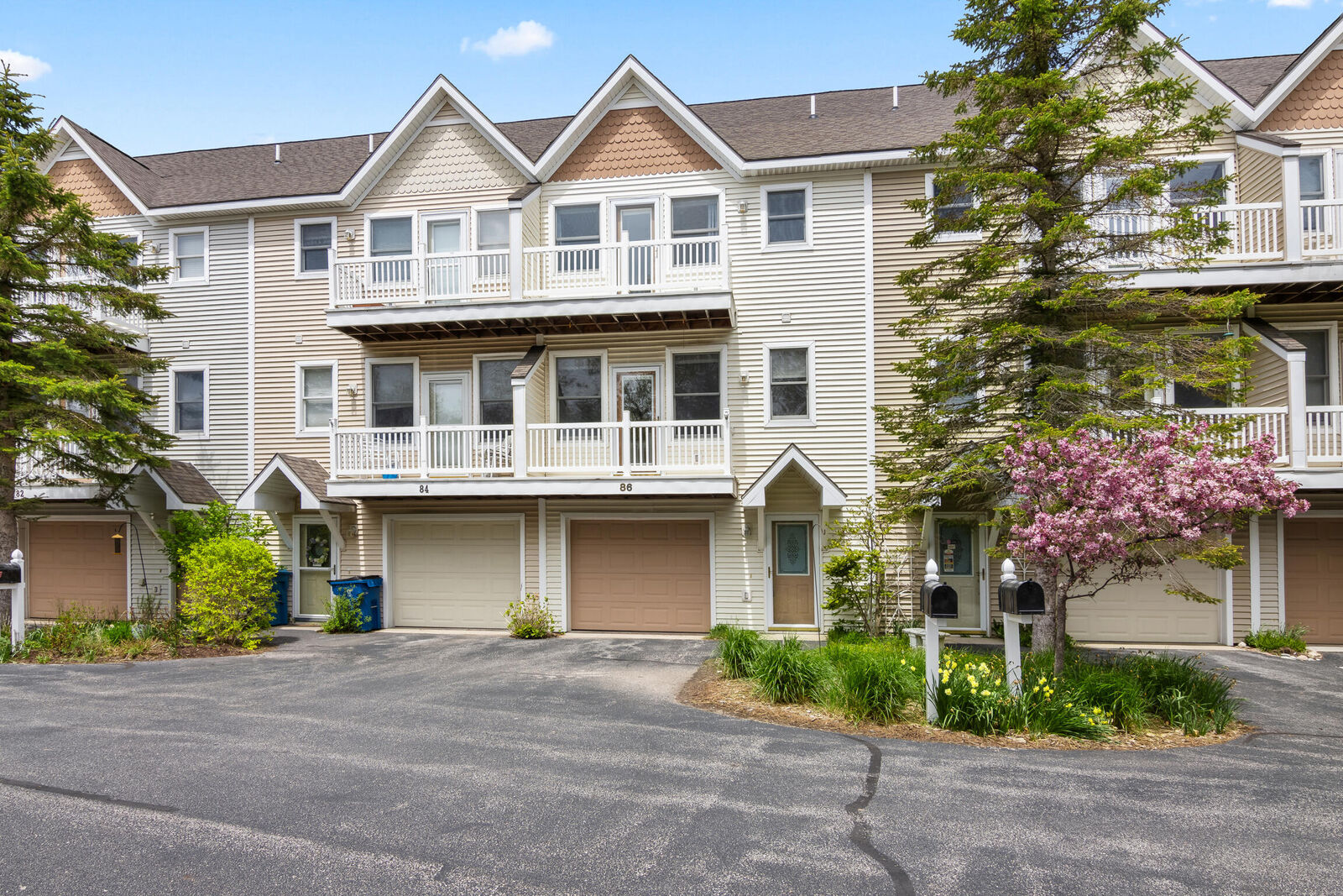 Property Photo:  86 Spinnaker Drive  MI 49660 