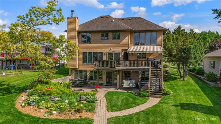 Property Photo:  1317 Park Place  IL 60548 
