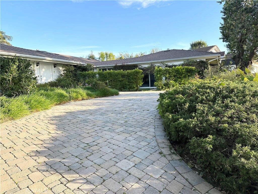 Property Photo:  27424 Rainbow Ridge  CA 90274 