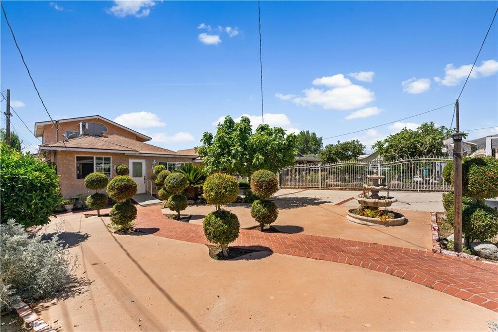 Property Photo:  13007 Glenoaks Boulevard  CA 91342 