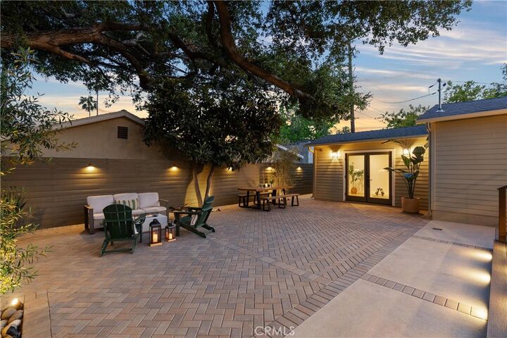 Property Photo:  1700 Rose Villa  CA 91106 