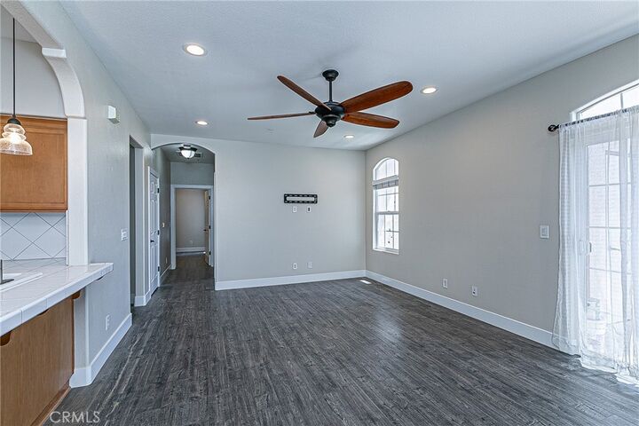 Property Photo:  610 Sunrise  CA 93455 