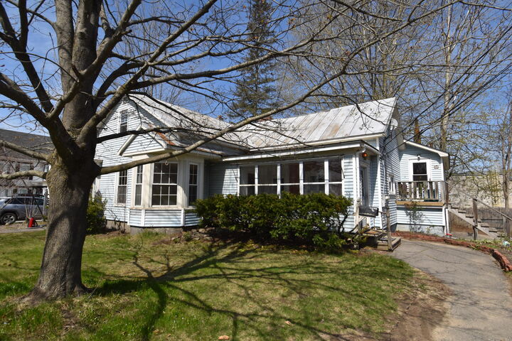 Property Photo:  65 High Street  ME 04953 