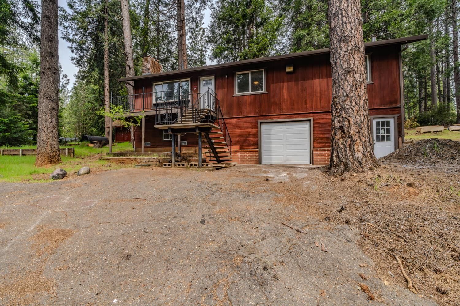 Property Photo:  25865 Creekside Drive  CA 95666 