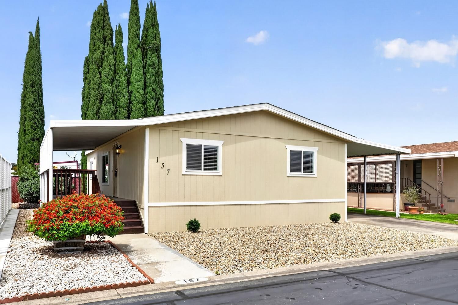 Property Photo:  157 Security Lane  CA 95828 