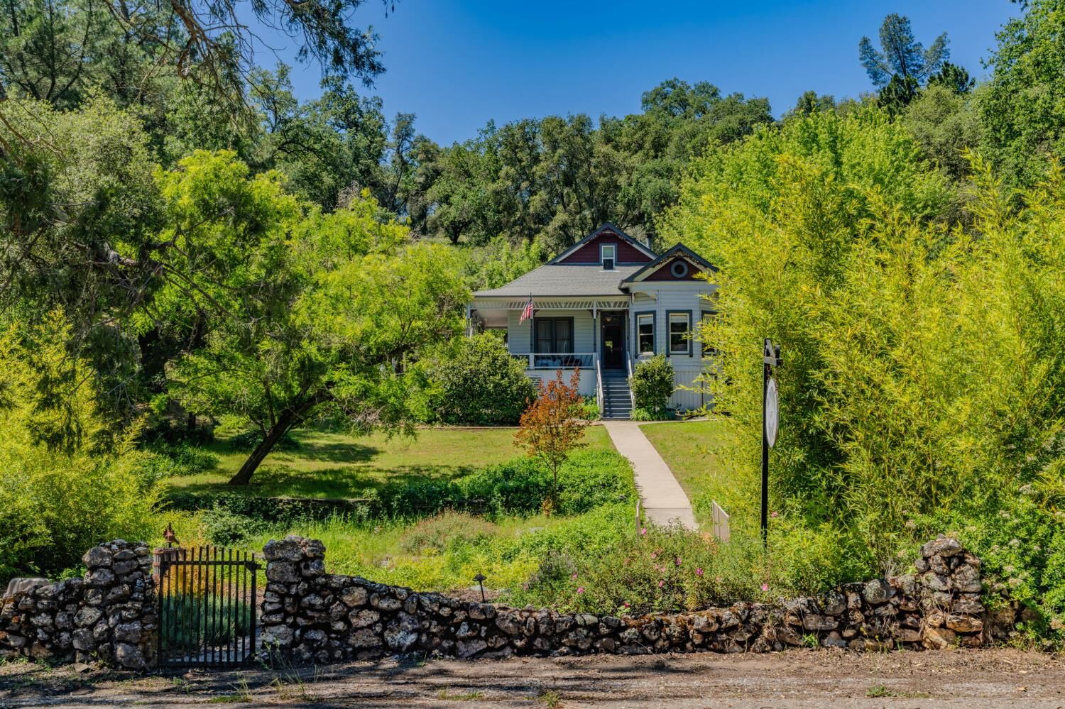 Property Photo:  1407 Jackson Gate Rd  CA 95642 