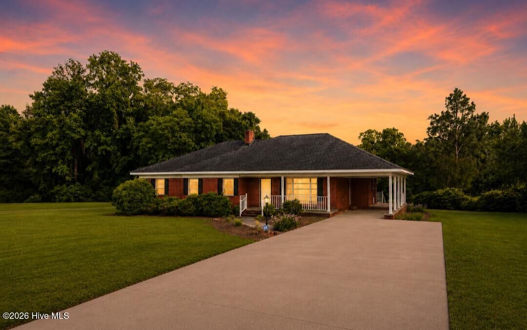 Property Photo: 1375 Kenny Jordan Road NC 28463
