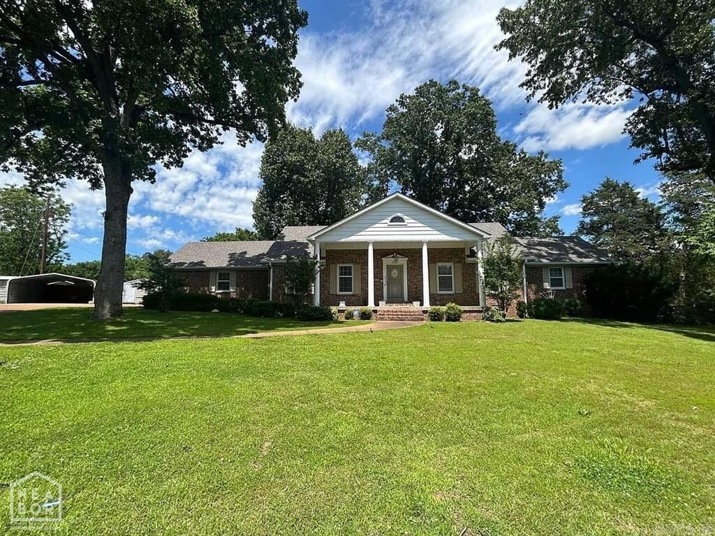 Property Photo:  1700 Lewallen Street  AR 72455 