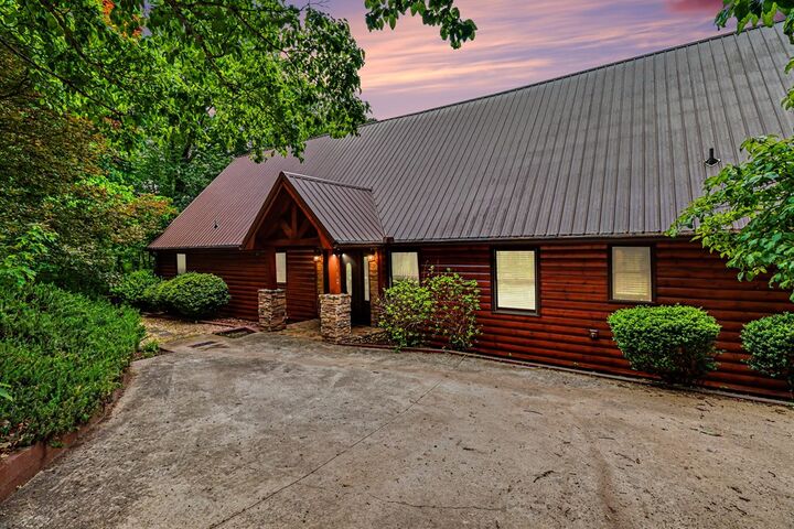 Property Photo:  112 Eagles Nest Lane  GA 30513 