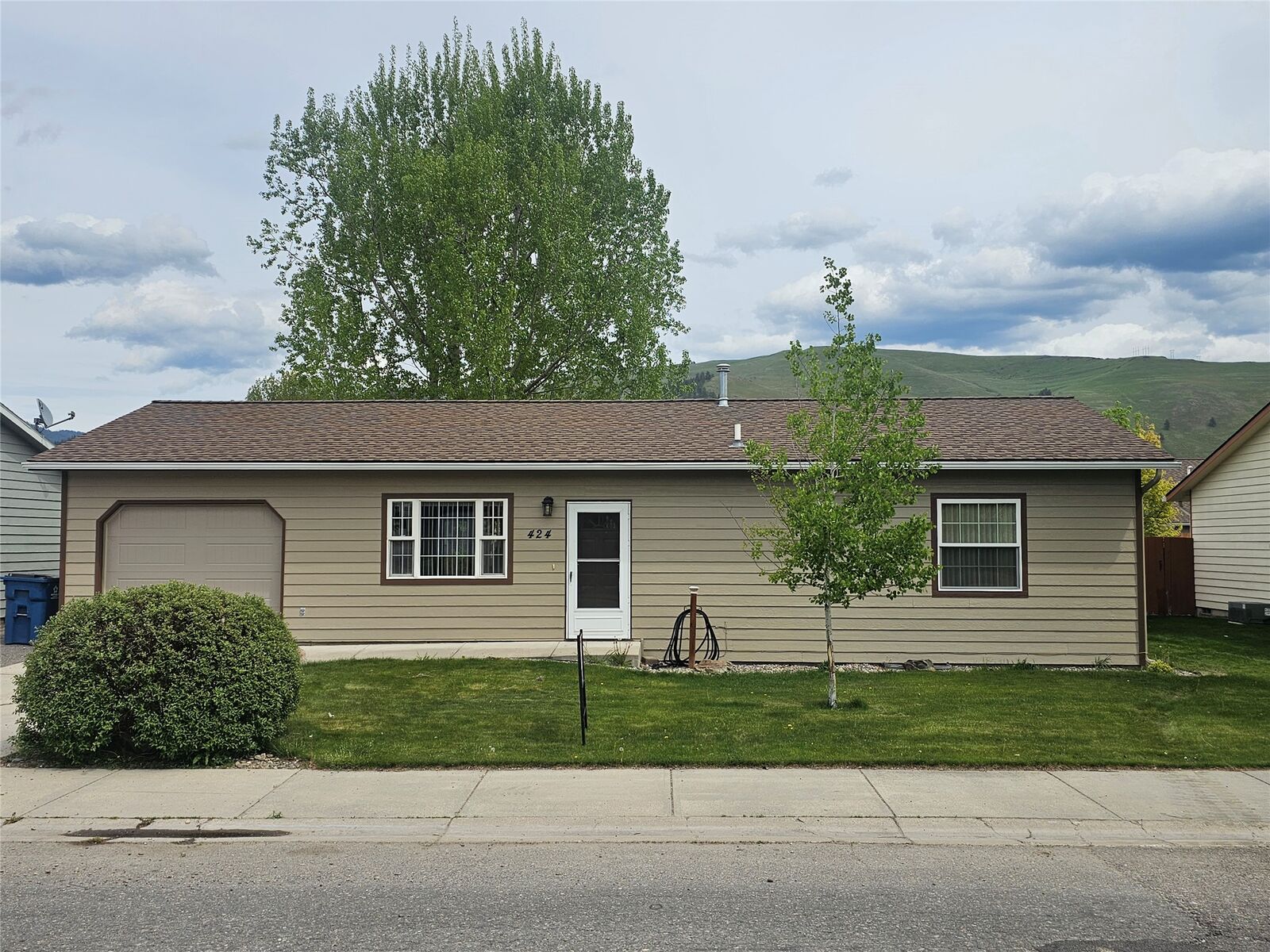 Property Photo:  424 Lakeside Drive  MT 59847 