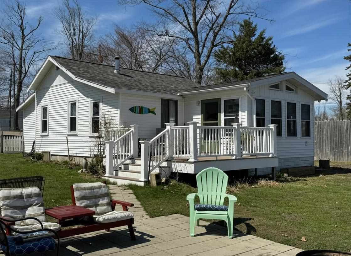 Property Photo:  6398 Paradise  MI 49718 