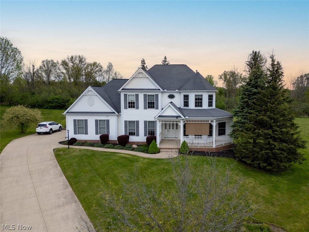 Property Photo:  8772 Waterford Court  OH 44241 