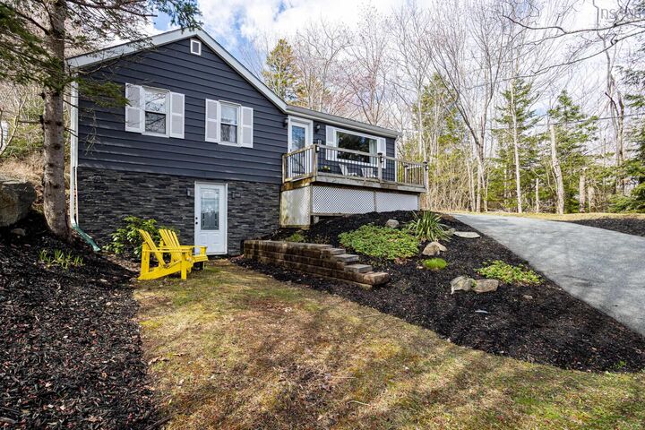 Property Photo:  11 Dartmoor Crescent  NS B4A 2K4 