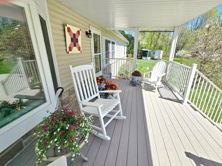 Property Photo:  324 W 7th Street  MN 55355 