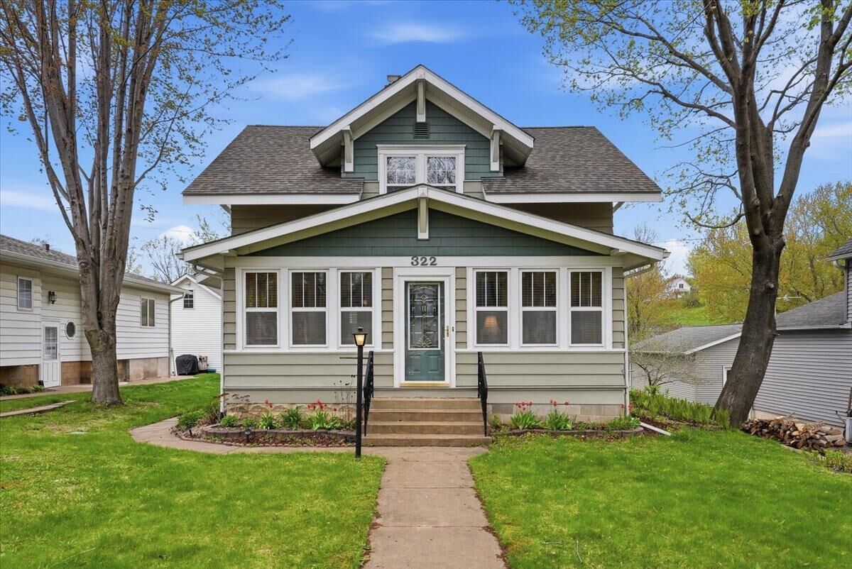 Property Photo: 322 Pine Street WI 54013