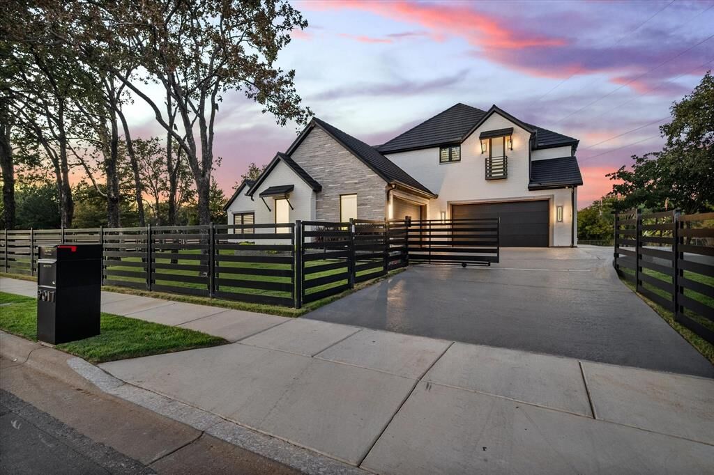 Property Photo:  9017 Rumfield Road  TX 76182 