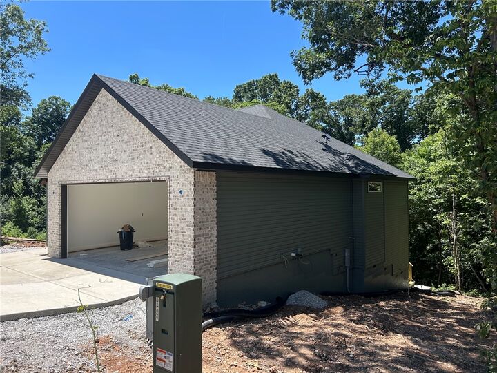 Property Photo:  5 Florence Circle  AR 72715 
