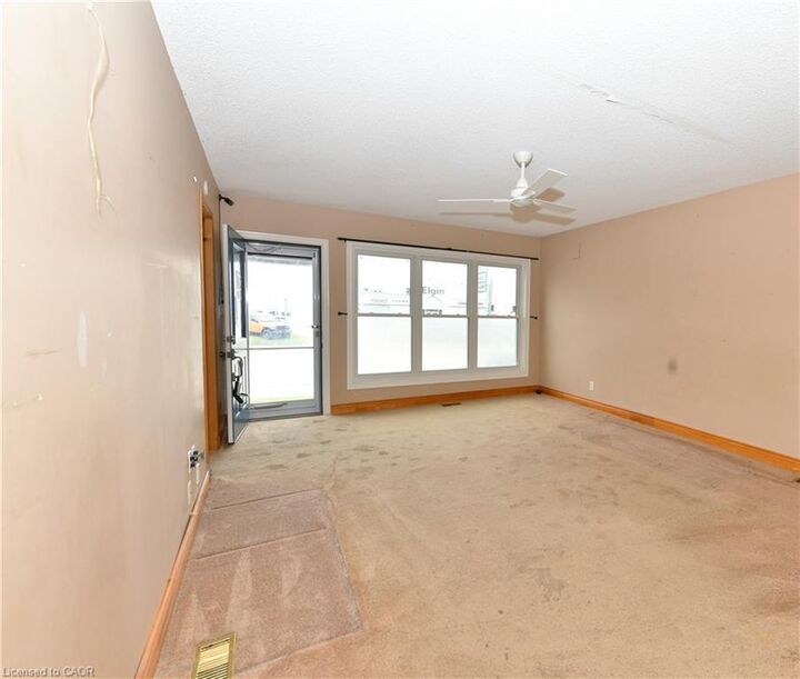 Property Photo:  274 Wellington Street  ON N5R 2S8 